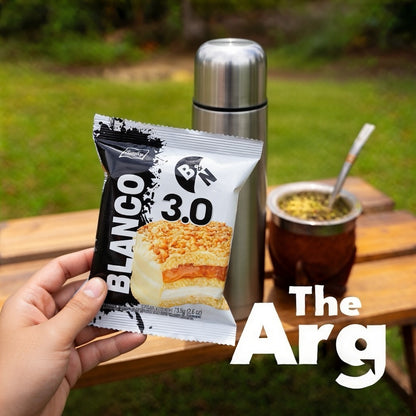 Bagley Triple Alfajor Blanco y Negro White Chocolate with Dulce de Leche & Vanilla | 73.5 g / 2.6 oz