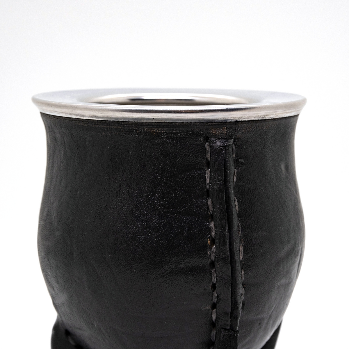 Black Bocón Mate with Stainless Steel Interior, Leather Cover & Pico de Loro Bombilla